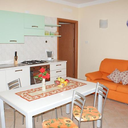 La Casa Di Pericle Aparthotel Бренцоне сул Гарда Екстериор снимка